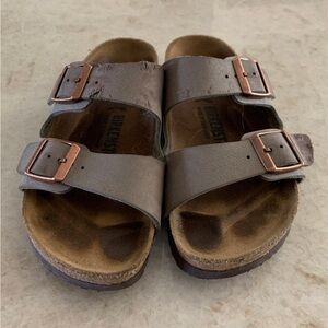 Birkenstock woman size 5.5 (6) tan color